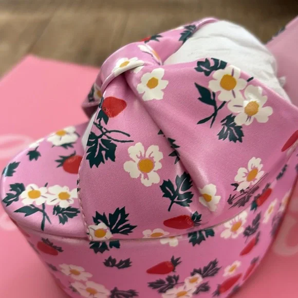 Sugar Thrillz Harajuku Picked First Platform Ankle Strap Sandals NWT - Picture 4 of 9